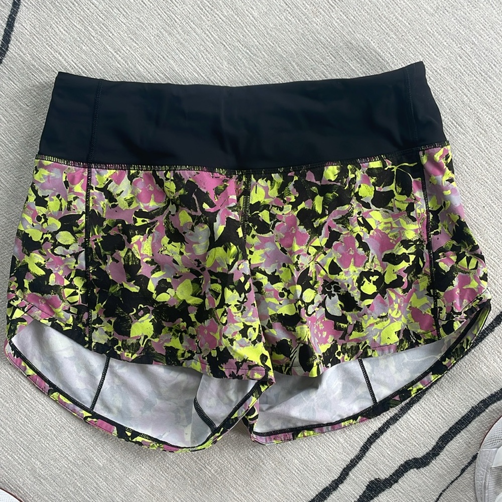 Lululemon Speed Up High-Rise Lined Short 4" Inflected Highlight Yellow Black 4